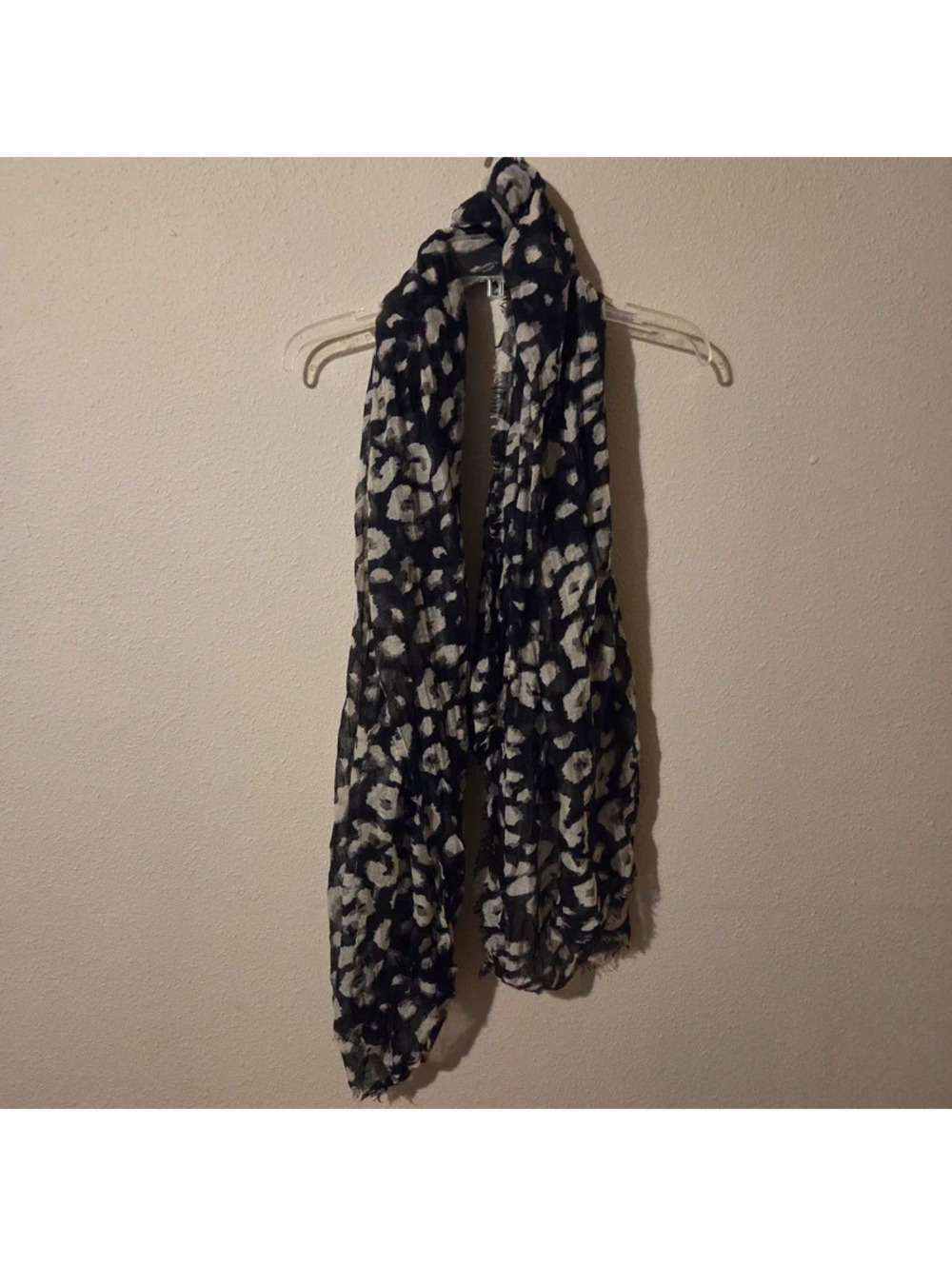 Black leopard scarf